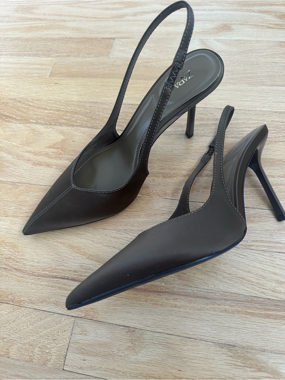 ZARA Olive Pointed Slingback Heels - Picture 8 of 11